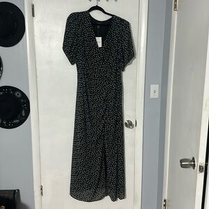 PLUS MIDI Floral Dress with ruching and leg slit 1X NWT